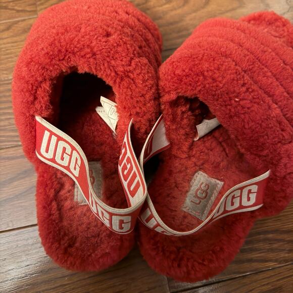 UGG Women’s Fluff Yeah Slides in Ribbon Red Size 6 - Picture 6 of 9